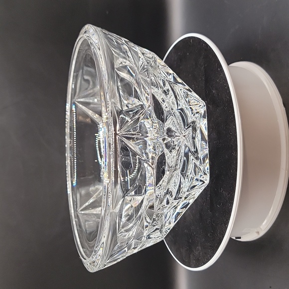 Tiffany & Co. Crystal Star Pattern Bowl - Picture 5 of 12